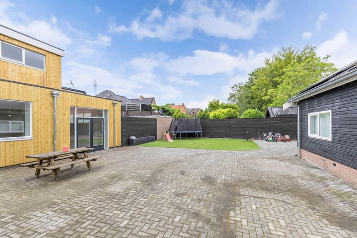 Foto 44 van Van Helomalaan 8