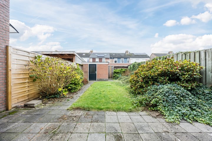 Foto 24 van Margrietstraat 28