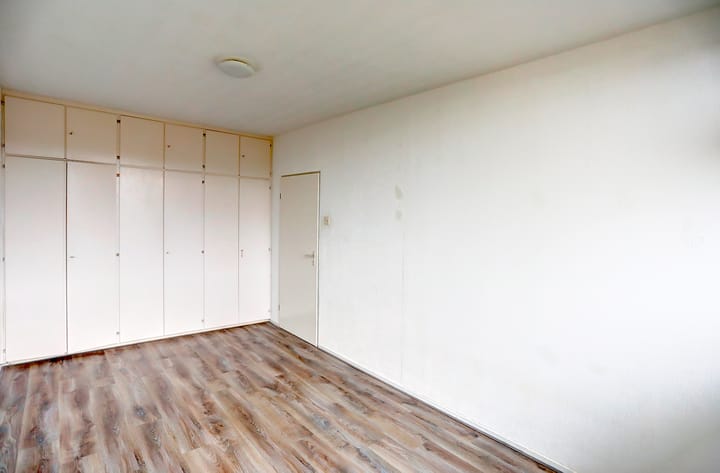 Photo 18 of Malvert 6973