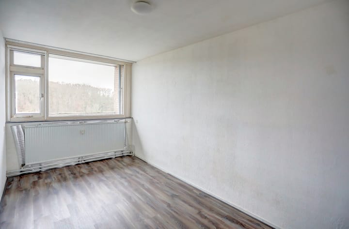 Photo 17 of Malvert 6973