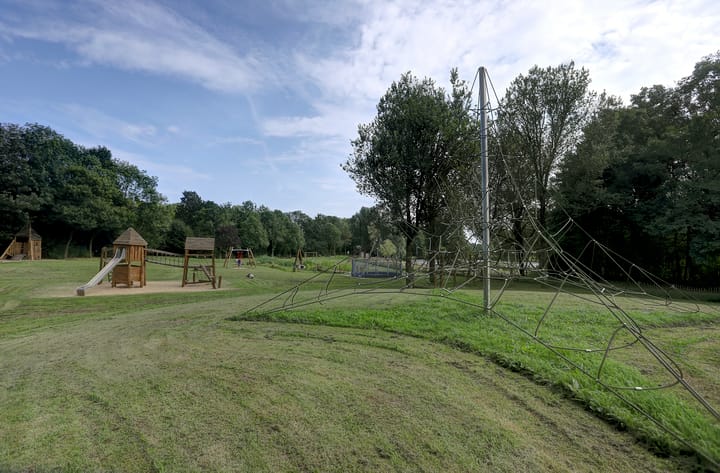 Photo 35 of Malvert 6973