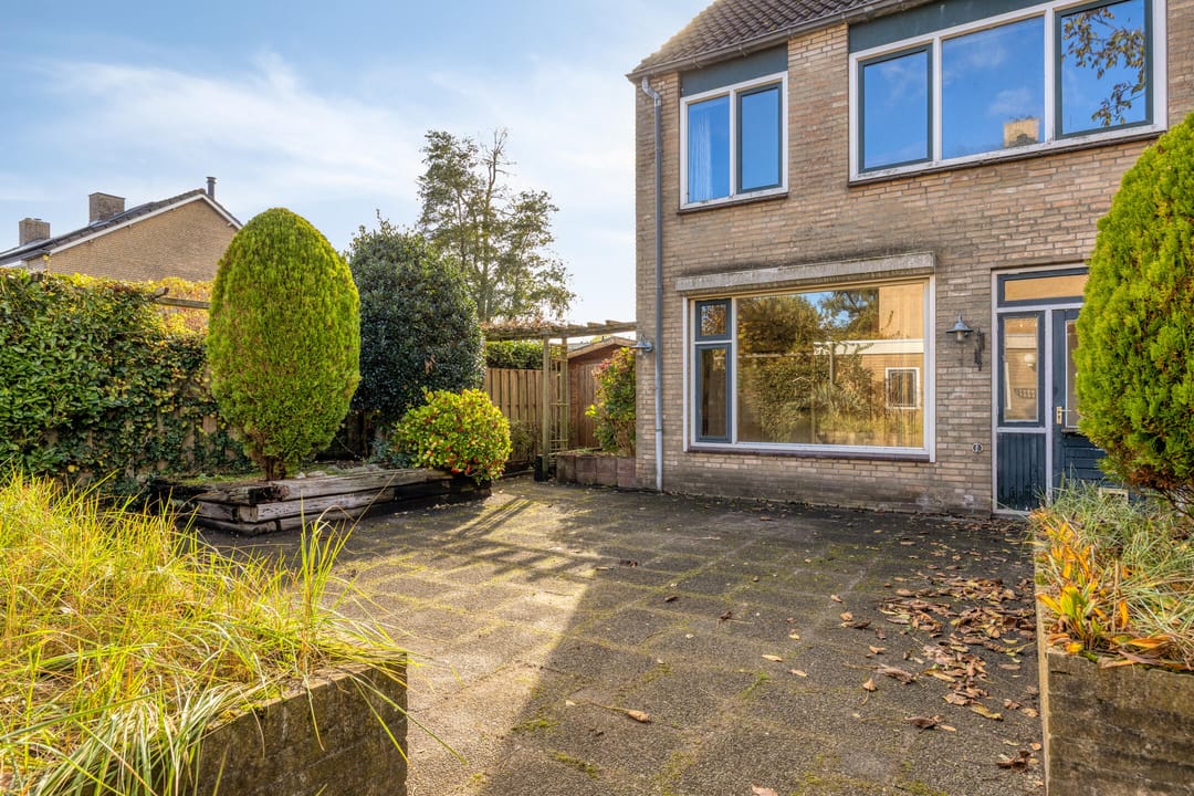 Photo 31 of Trompstraat 40