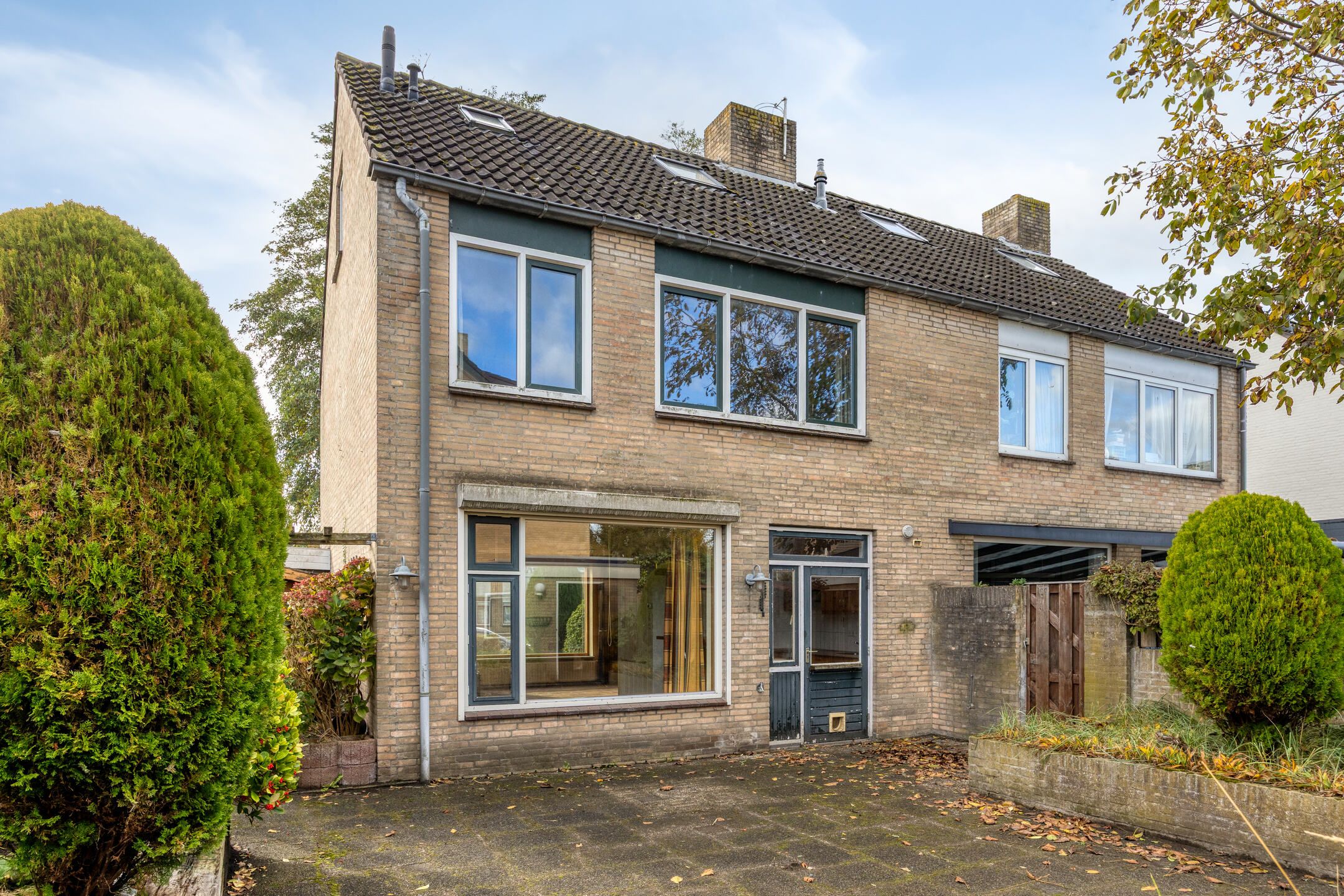 Photo 39 of Trompstraat 40