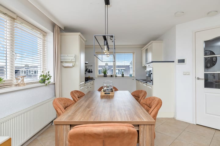 Photo 20 of Leeuwenhorst 2