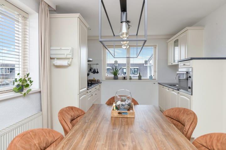 Photo 21 of Leeuwenhorst 2