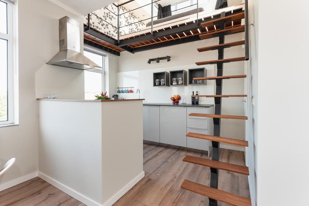 Foto 1 van Loenenseplein 16