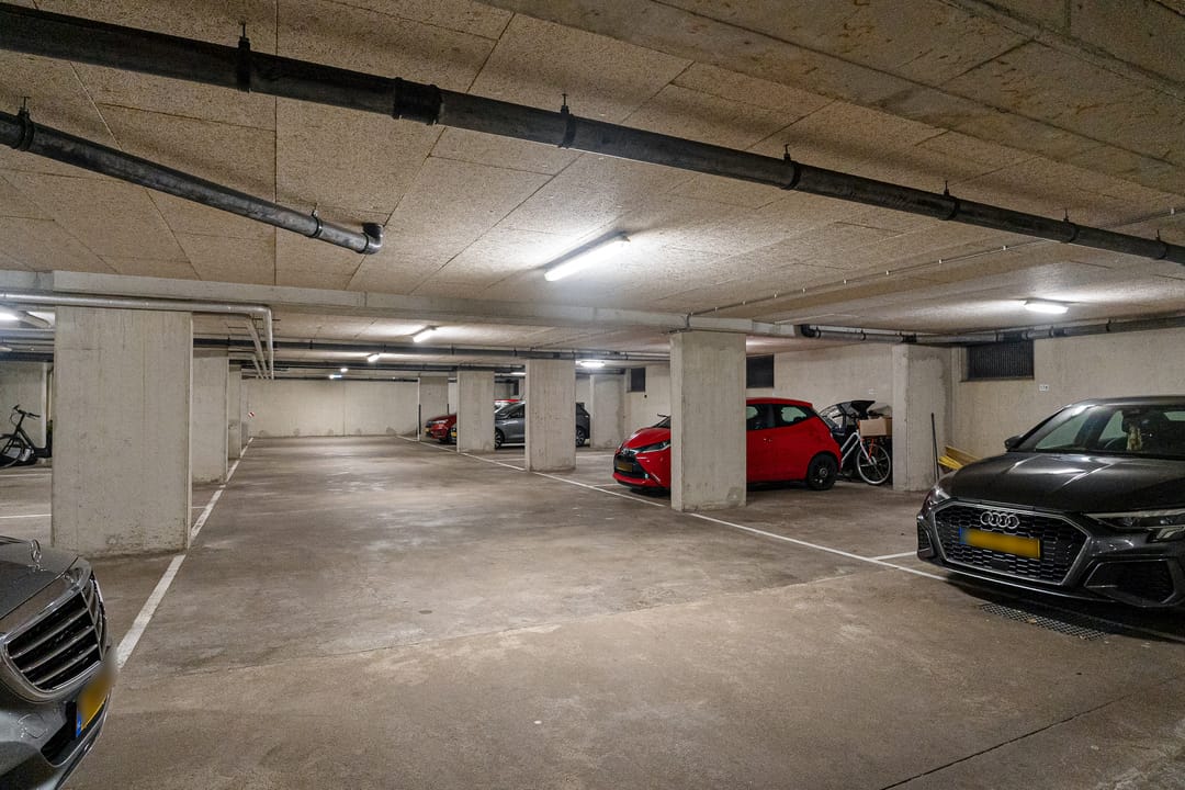 Photo 13 of Weidevogellaan 178