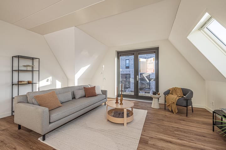 Photo 15 of Meeroever 89