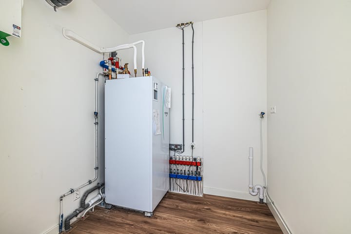 Photo 28 of Meeroever 89