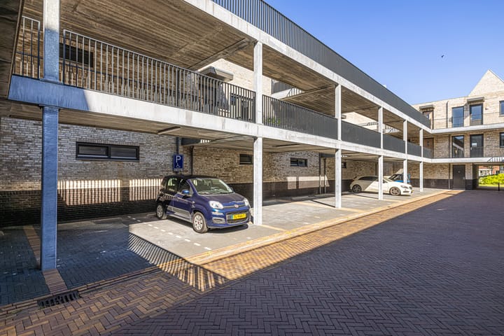 Photo 35 of Meeroever 89