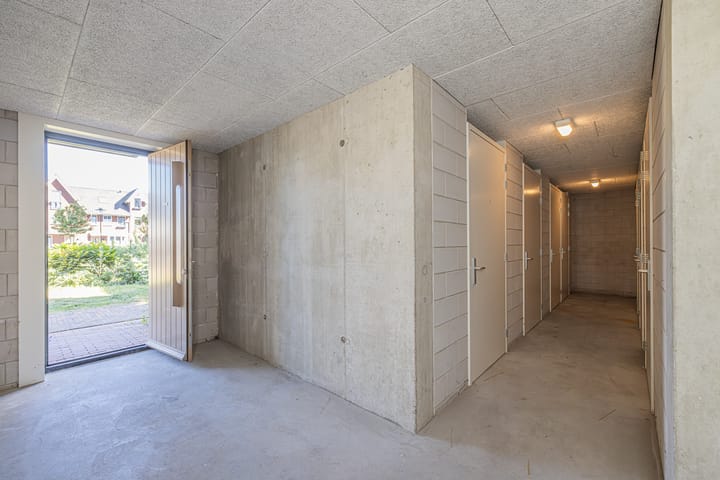 Photo 30 of Meeroever 89