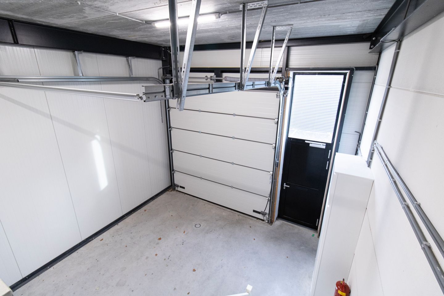 View photo 5 of Industrieweg 4-M