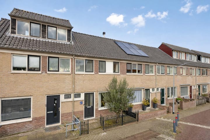 Photo 36 of Bakkerstraat 115