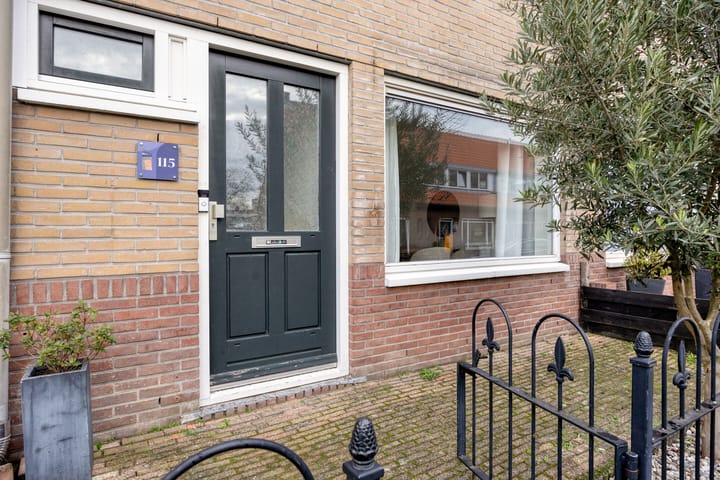 Photo 34 of Bakkerstraat 115