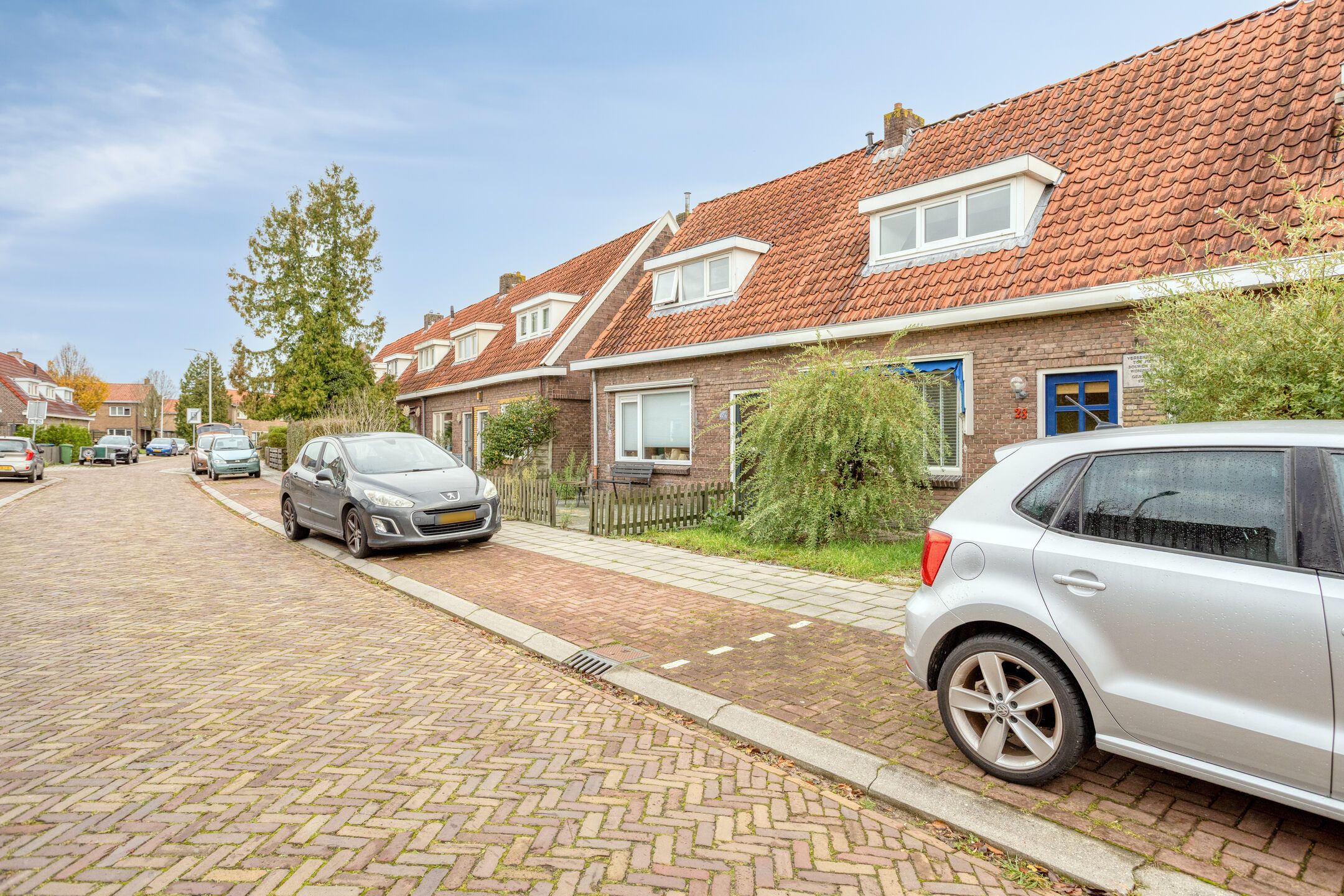Photo 3 of Ubbo Emmiusstraat 28