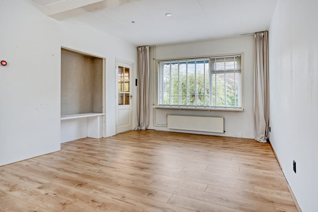 Photo 7 of Ubbo Emmiusstraat 28