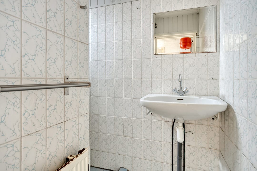 Photo 17 of Ubbo Emmiusstraat 28