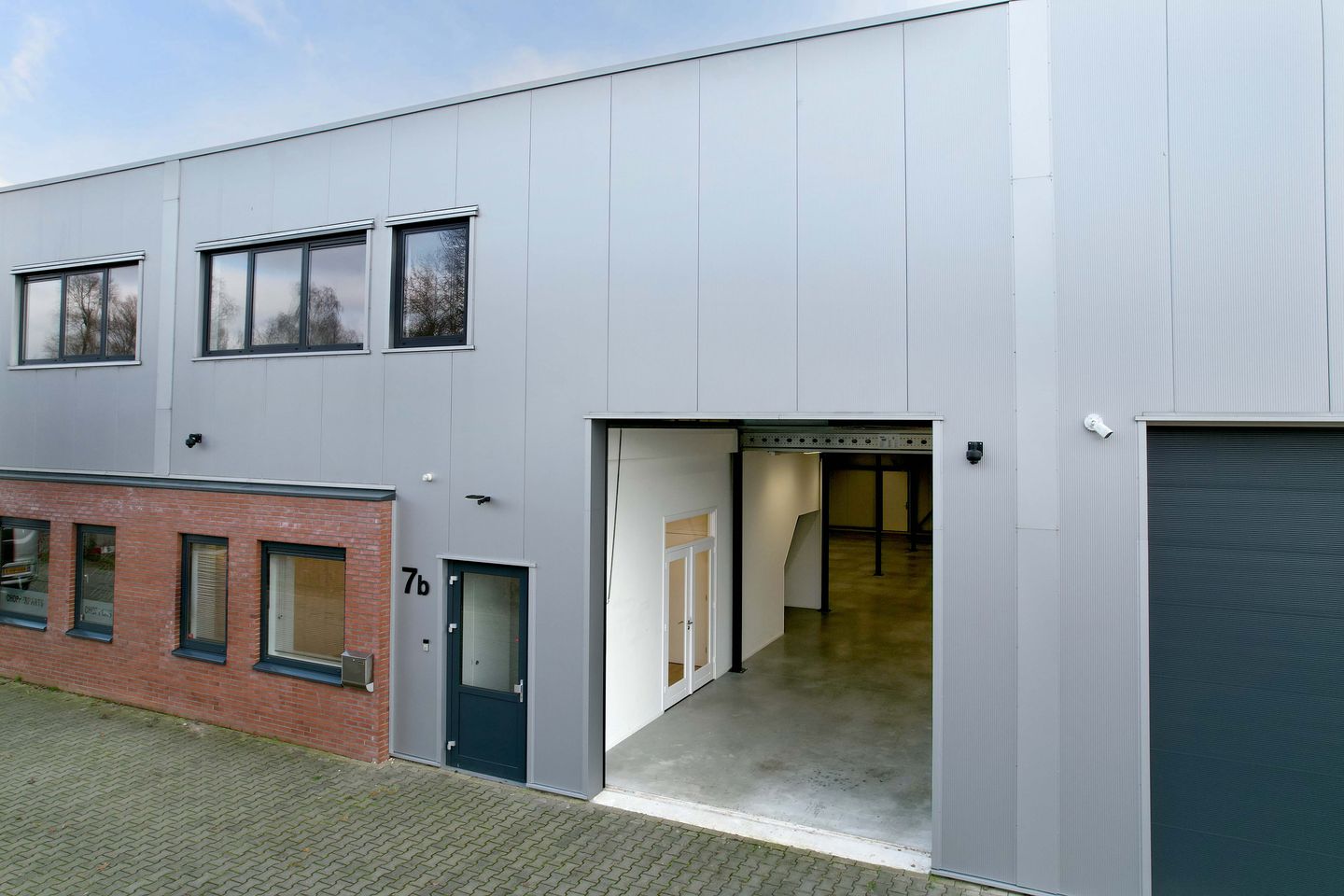 View photo 4 of Luchtenhorst 7-b