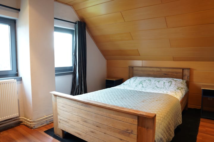 Foto 25 van Burg. Verplankeplein 8