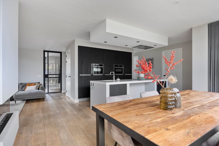 Photo 14 of Vossehol 24-A