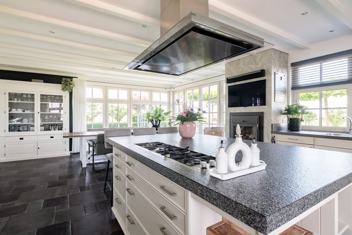 Photo 24 of IJweg 557