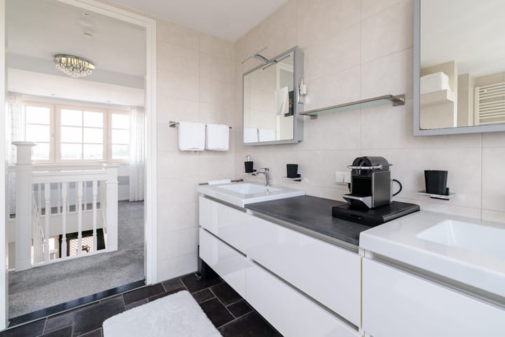 Photo 36 of IJweg 557