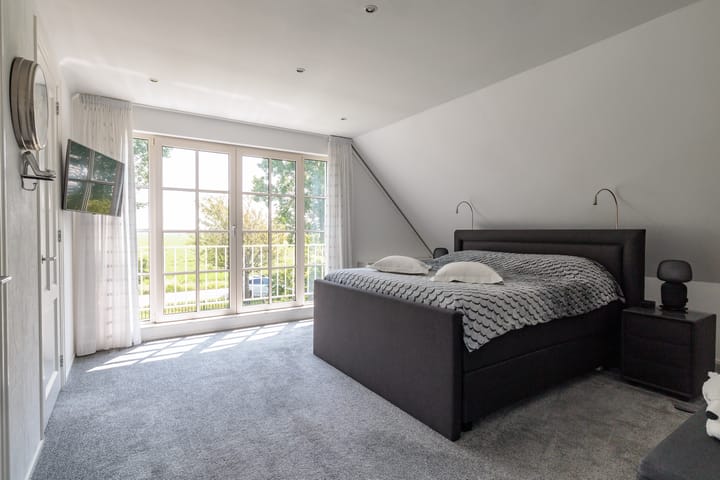 Photo 37 of IJweg 557