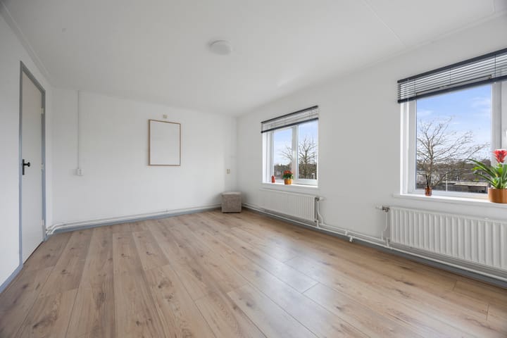 Photo 3 of Plataanplein 10-B