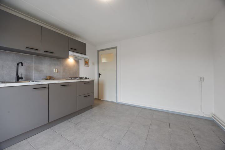 Photo 9 of Plataanplein 10-B