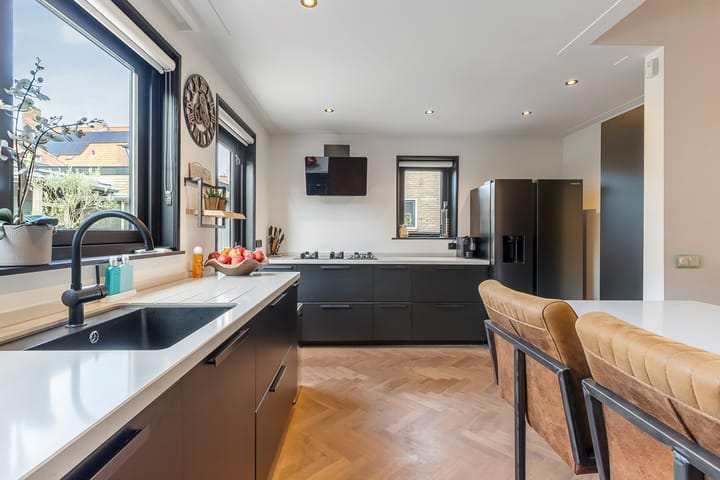 Photo 3 of Hazenstraat 31