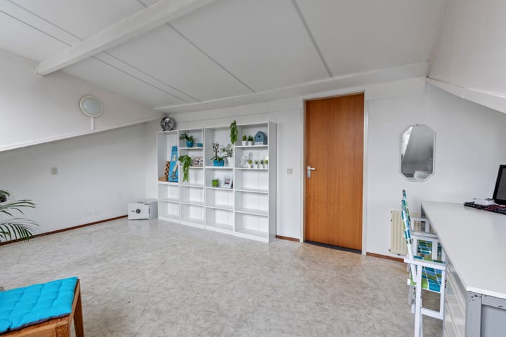 Foto 24 van Valkenierstraat 32