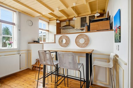 Hagen 5 tertiary image