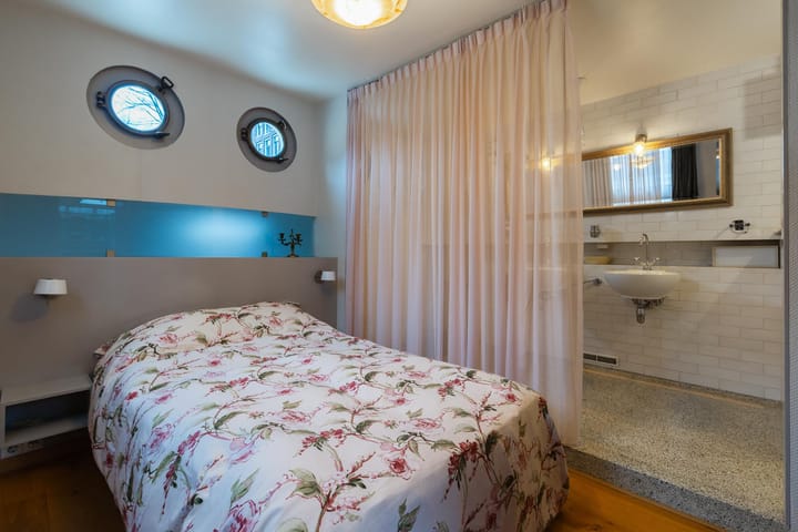 Photo 35 of Singel 44-G