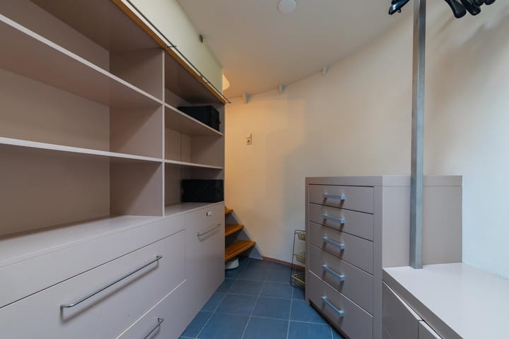 Photo 43 of Singel 44-G