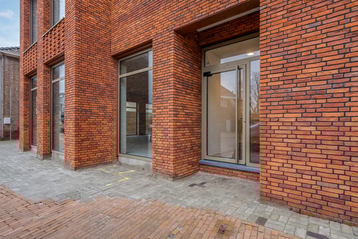 Photo 7 of Heerestraat 21-A