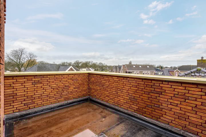 Photo 24 of Heerestraat 21-A