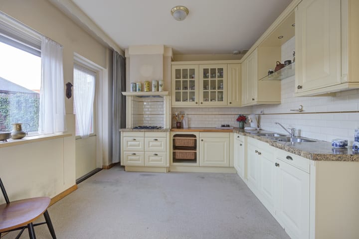 Photo 13 of Pater Beckerstraat 23