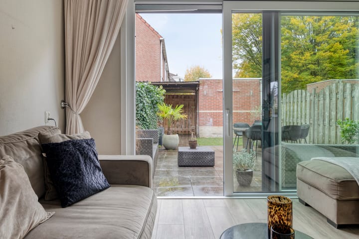 Foto 16 van Paul Whitemansingel 22