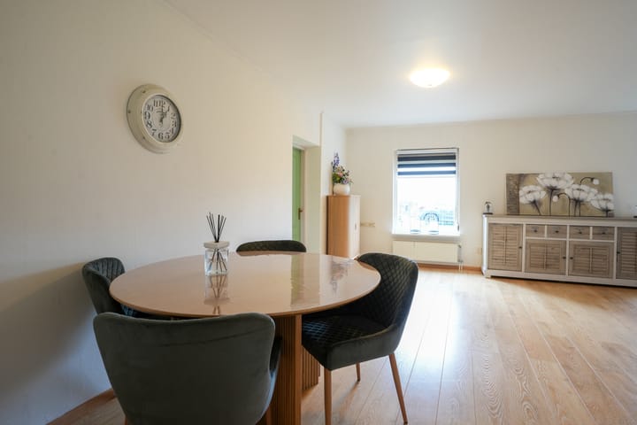 Photo 8 of Hilleshagerweg 19-A