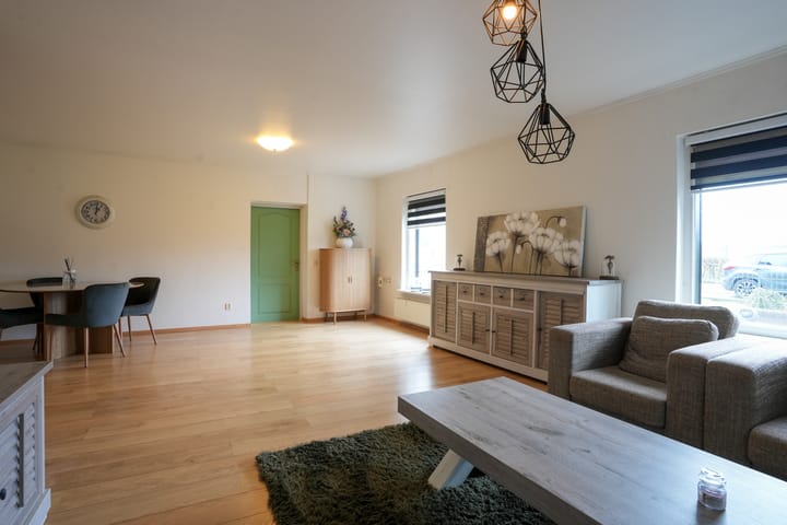 Photo 5 of Hilleshagerweg 19-A