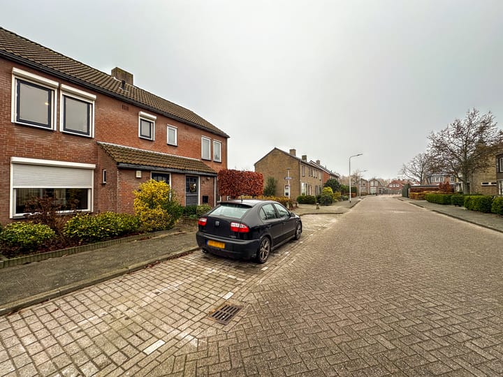 Photo 39 of Lijsterstraat 19