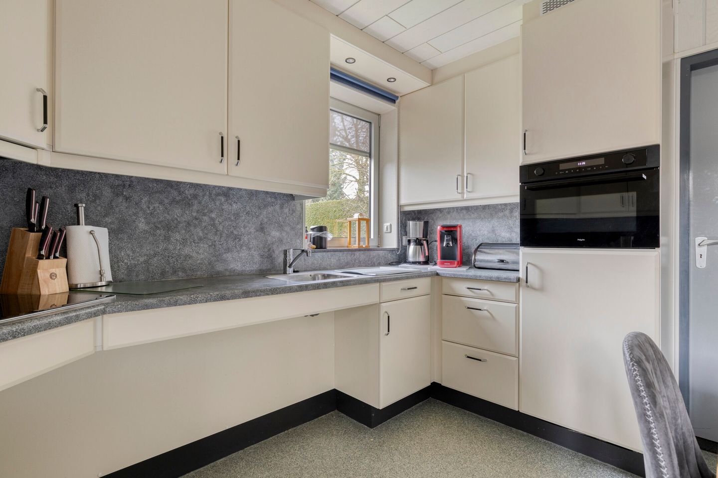 Photo 19 of Eikenwal 17