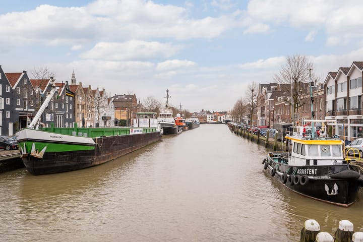 Photo 36 of Fenacoliuslaan 49