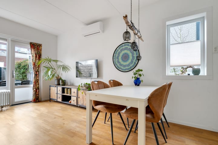 Foto 10 van Montbretiastraat 15