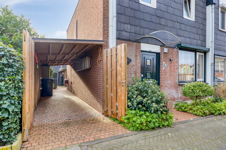 Photo 28 of Sperwerstraat 89