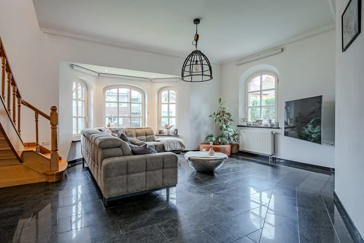 Photo 10 of Maasstraat 8