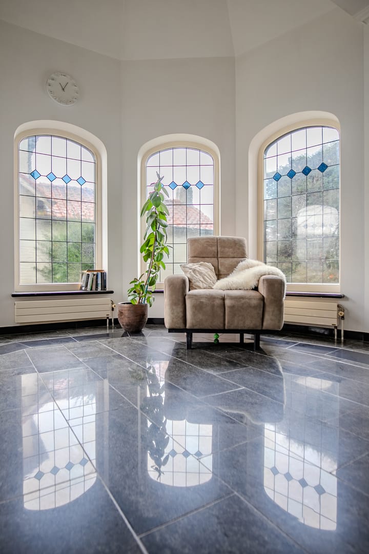 Photo 13 of Maasstraat 8