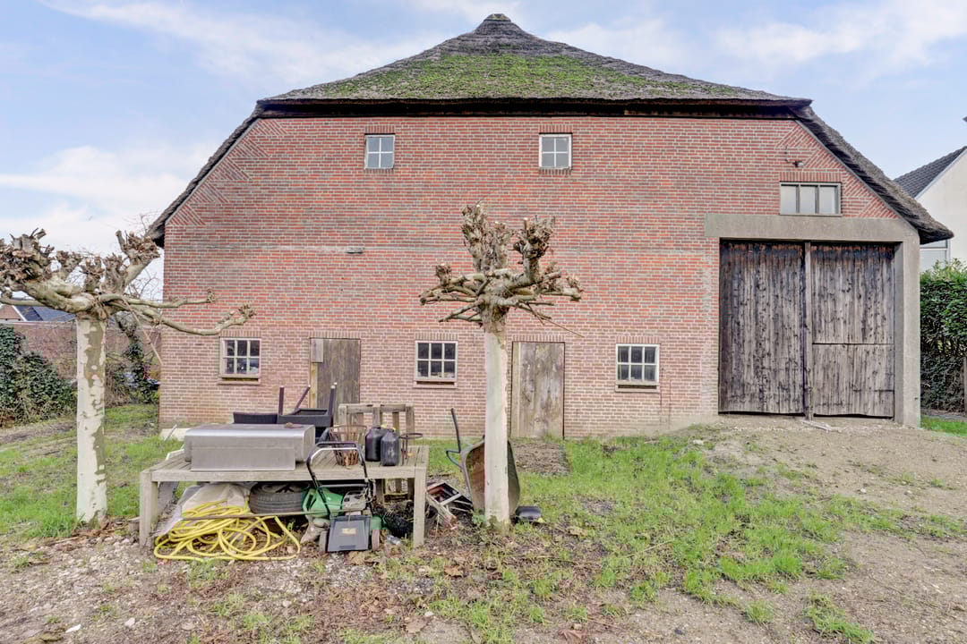 Foto 16 van Burg. Moonshof 50