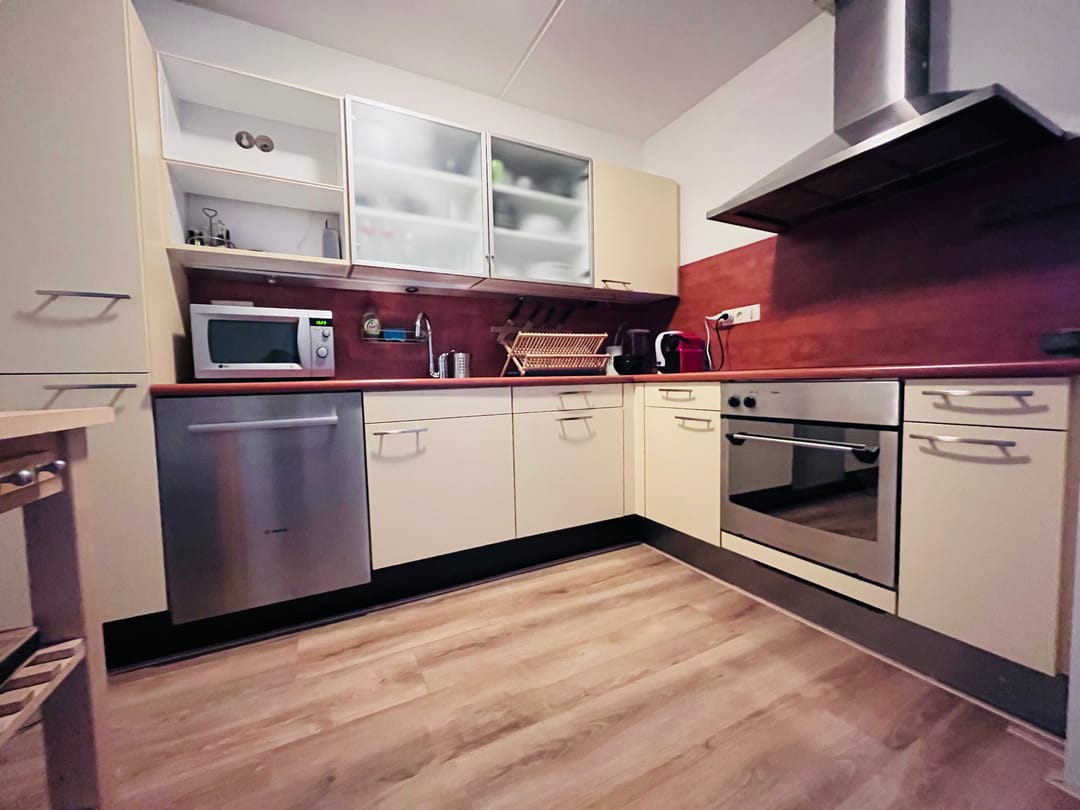 Photo 11 of Muzenstraat 100