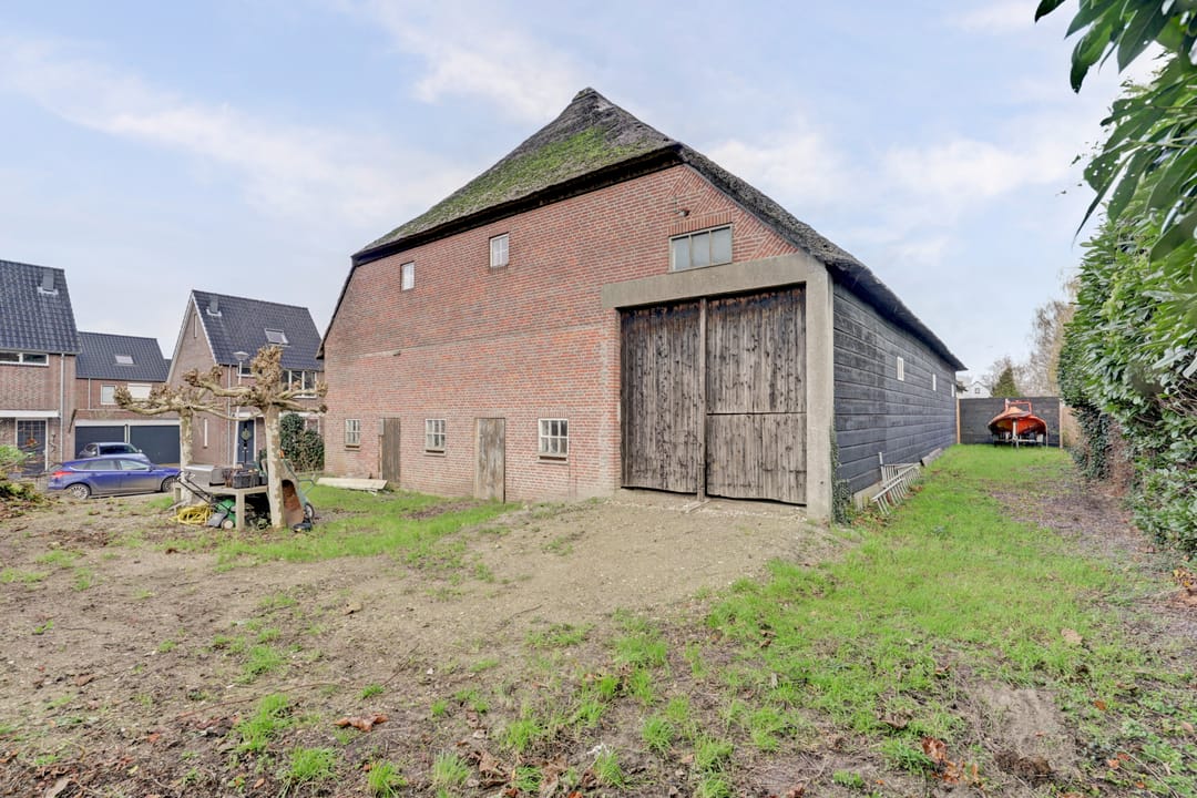 Foto 17 van Burg. Moonshof 52